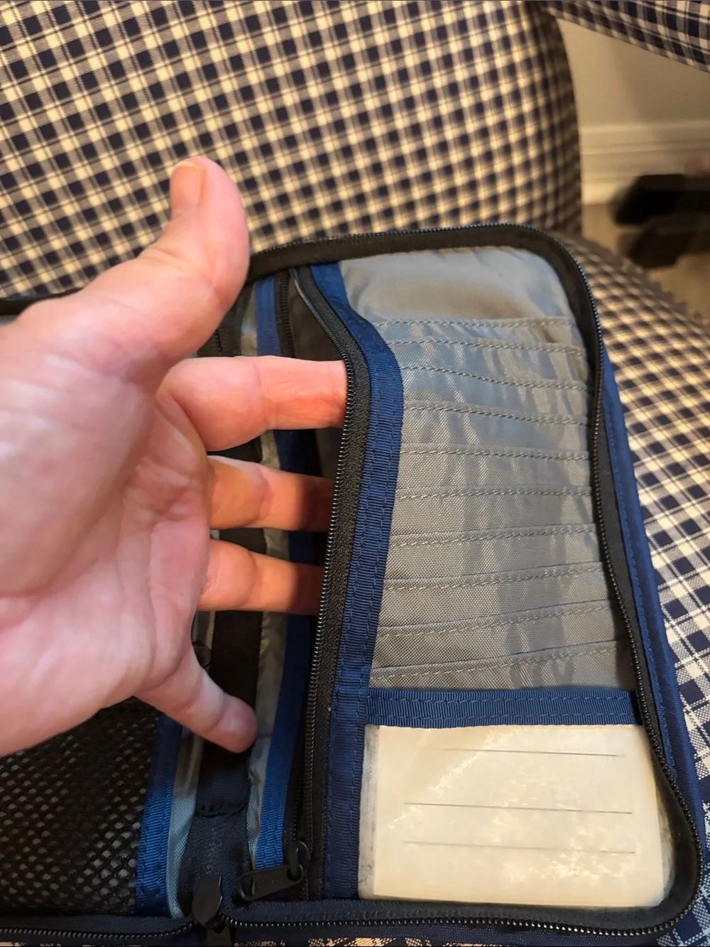 L.L. Bean Men’s Navy and Gray Travel Organizer